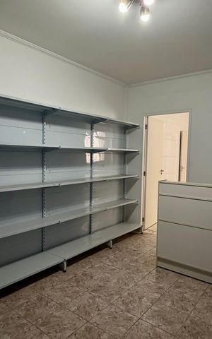 Casa à venda com 125m², 2 quartos e 2 vagasSalão 3