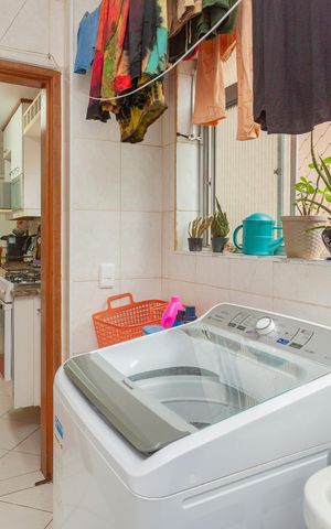 Apartamento à venda com 81m², 3 quartos e 1 vagaÁrea de Serviço