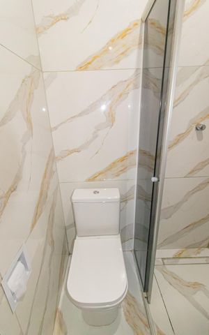 Casa à venda com 120m², 2 quartos e 2 vagas Casa à venda com 120m², 2 quartos e 2 vagasBanheiro