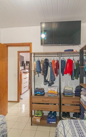 Casa à venda com 120m², 2 quartos e 2 vagas Casa à venda com 120m², 2 quartos e 2 vagasQuarto 1