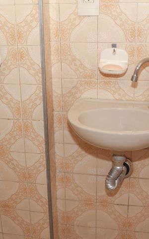 Casa à venda com 300m², 4 quartos e 2 vagasBanheiro de serviço