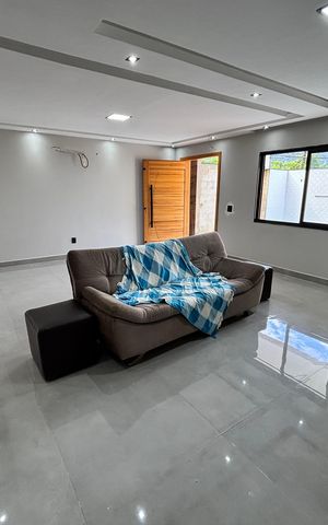Casa de condomínio à venda com 232m², 4 quartos e 1 vaga Casa de condomínio à venda com 232m², 4 quartos e 1 vagaSala