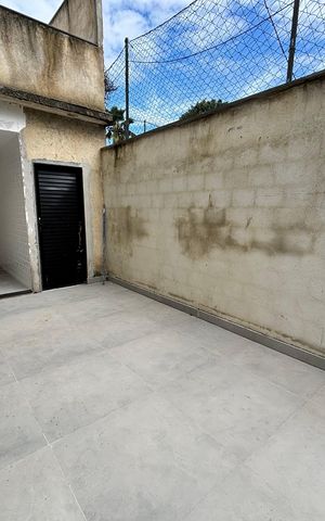 Casa de condomínio à venda com 232m², 4 quartos e 1 vaga Casa de condomínio à venda com 232m², 4 quartos e 1 vagaÁrea de Serviço