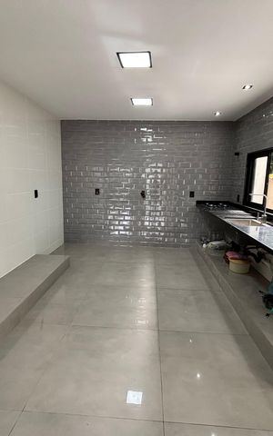 Casa de condomínio à venda com 232m², 4 quartos e 1 vaga Casa de condomínio à venda com 232m², 4 quartos e 1 vagaCozinha
