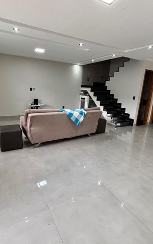 Casa de condomínio à venda com 232m², 4 quartos e 1 vaga Casa de condomínio à venda com 232m², 4 quartos e 1 vagaSala