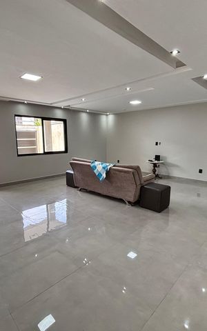 Casa de condomínio à venda com 232m², 4 quartos e 1 vaga Casa de condomínio à venda com 232m², 4 quartos e 1 vagaSala