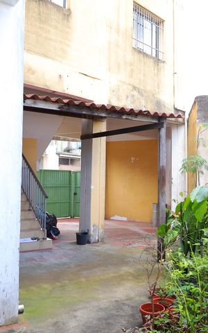 Casa à venda com 326m², 4 quartos e 5 vagasGaragem e quintal