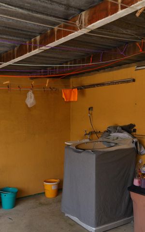 Casa à venda com 326m², 4 quartos e 5 vagasÁrea de Serviço 2