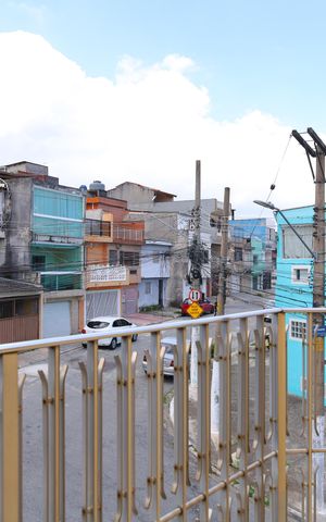 Casa à venda com 326m², 4 quartos e 5 vagasVaranda 6