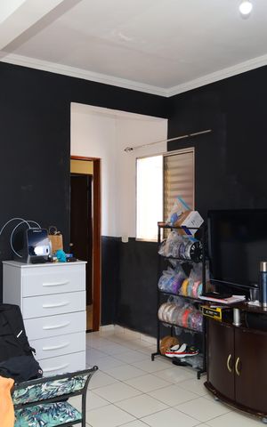Casa à venda com 326m², 4 quartos e 5 vagasQuarto 2