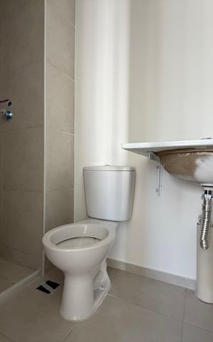 Apartamento à venda com 46m², 2 quartos e 1 vaga Apartamento à venda com 46m², 2 quartos e 1 vagaBanheiro social