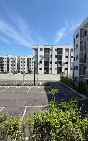 Apartamento à venda com 46m², 2 quartos e 1 vaga Apartamento à venda com 46m², 2 quartos e 1 vagaSuíte - Vista
