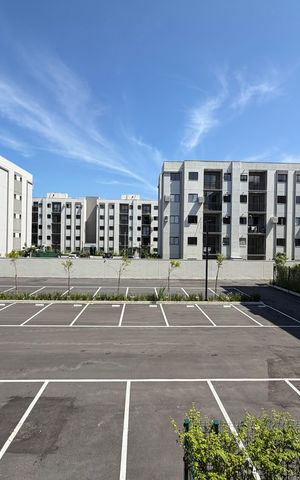 Apartamento à venda com 46m², 2 quartos e 1 vaga Apartamento à venda com 46m², 2 quartos e 1 vagaÁrea de serviço - Vista