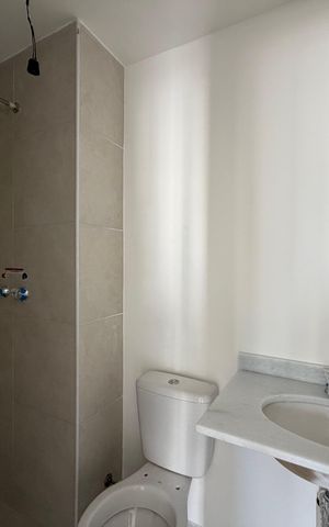 Apartamento à venda com 46m², 2 quartos e 1 vaga Apartamento à venda com 46m², 2 quartos e 1 vagaBanheiro social
