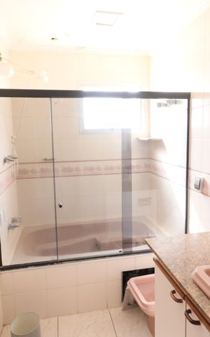 Apartamento à venda com 155m², 5 quartos e 2 vagasBanheiro da Suíte 1
