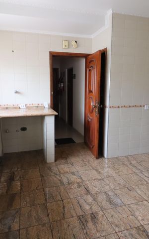 Apartamento à venda com 155m², 5 quartos e 2 vagasCozinha