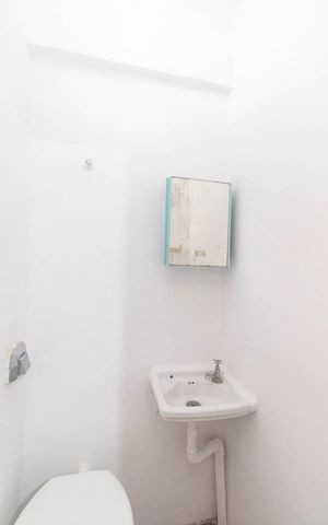 Apartamento para alugar com 92m², 3 quartos e sem vaga Apartamento para alugar com 92m², 3 quartos e sem vagaBanheiro 1