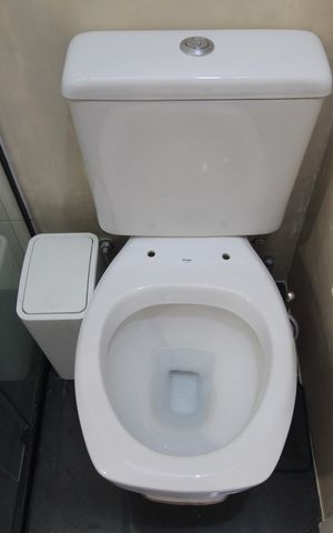 Casa à venda com 114m², 3 quartos e 4 vagasBanheiro Social