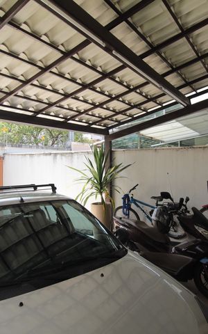 Casa à venda com 114m², 3 quartos e 4 vagasGaragem