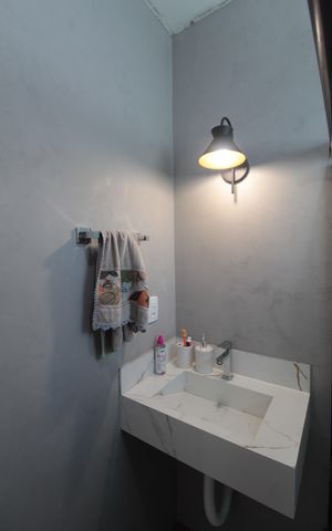 Casa à venda com 114m², 3 quartos e 4 vagasBanheiro da Suite