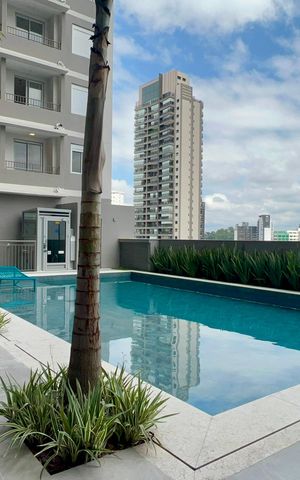 Studio à venda com 27m², 1 quarto e sem vaga Studio à venda com 27m², 1 quarto e sem vagaPiscina