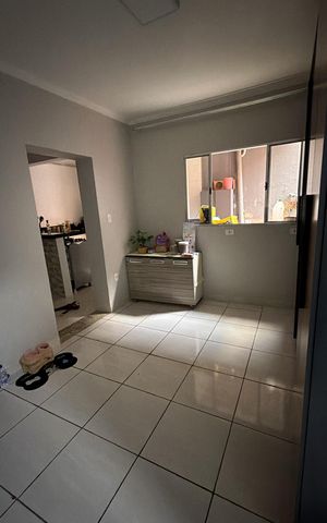 Casa à venda com 200m², 4 quartos e 2 vagas Casa à venda com 200m², 4 quartos e 2 vagasCozinha