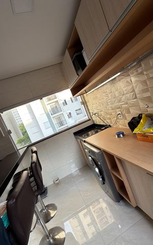 Casa à venda com 200m², 4 quartos e 2 vagas Casa à venda com 200m², 4 quartos e 2 vagasCozinha