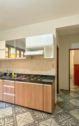 Casa à venda com 180m², 5 quartos e 5 vagas