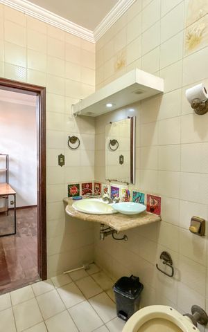 Casa à venda com 180m², 5 quartos e 5 vagas