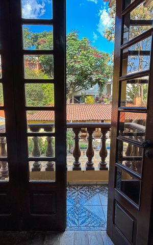Casa à venda com 180m², 5 quartos e 5 vagas