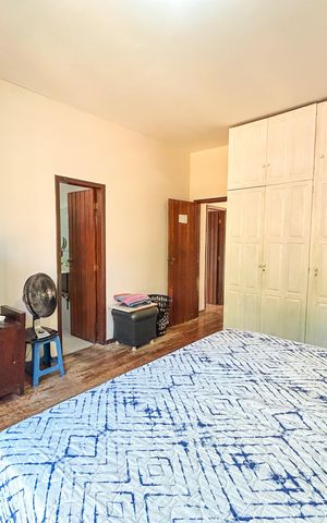 Casa à venda com 180m², 5 quartos e 5 vagas