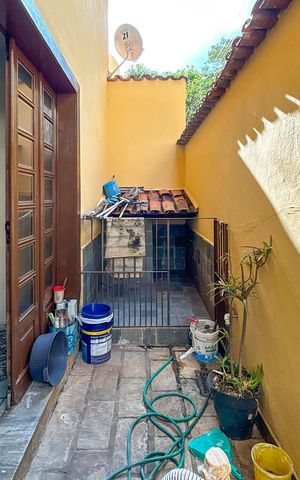 Casa à venda com 180m², 5 quartos e 5 vagas
