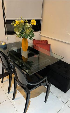 Apartamento à venda com 40m², 2 quartos e 1 vagaSala de jantar