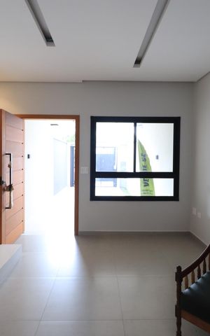 Casa à venda com 150m², 4 quartos e 2 vagasSala