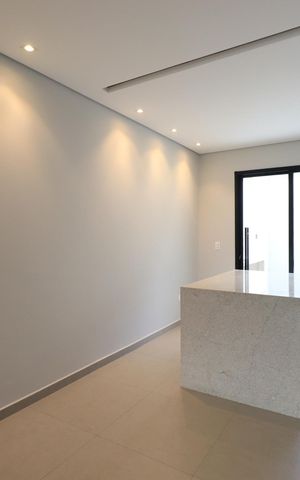 Casa à venda com 150m², 4 quartos e 2 vagasCozinha