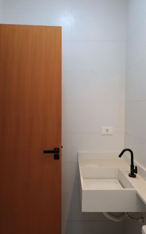 Casa à venda com 150m², 4 quartos e 2 vagasBanheiro da Suíte 2