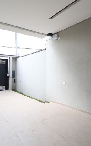 Casa à venda com 150m², 4 quartos e 2 vagasGaragem