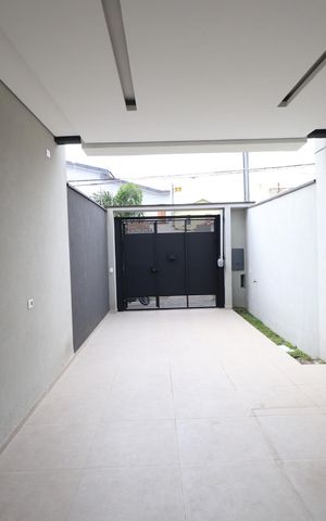 Casa à venda com 150m², 4 quartos e 2 vagasGaragem