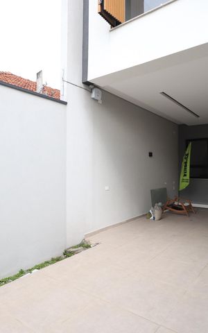 Casa à venda com 150m², 4 quartos e 2 vagasGaragem