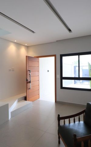 Casa à venda com 150m², 4 quartos e 2 vagasSala