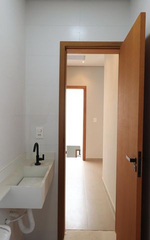 Casa à venda com 150m², 4 quartos e 2 vagasBanheiro da Suíte 4