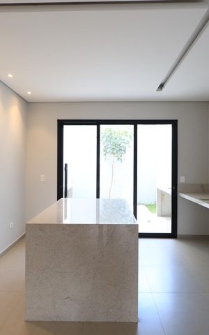 Casa à venda com 150m², 4 quartos e 2 vagasCozinha