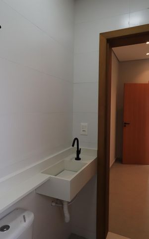 Casa à venda com 150m², 4 quartos e 2 vagasBanheiro da Suíte 1