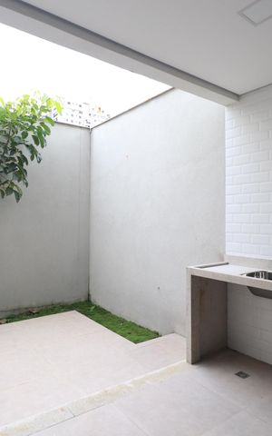 Casa à venda com 150m², 4 quartos e 2 vagasÁrea de Serviço
