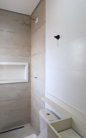 Casa à venda com 150m², 4 quartos e 2 vagasBanheiro da Suíte 4