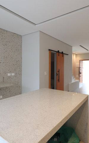 Casa à venda com 150m², 4 quartos e 2 vagasCozinha