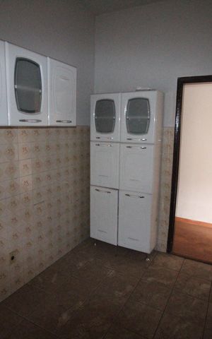 Casa à venda com 360m², 2 quartos e 2 vagasCozinha