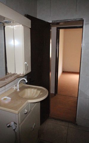 Casa à venda com 360m², 2 quartos e 2 vagasBanheiro