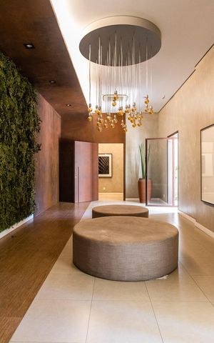 Apartamento à venda com 88m², 2 quartos e 2 vagasHall social