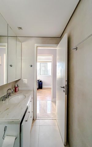 Apartamento à venda com 103m², 3 quartos e 2 vagasBanheiro